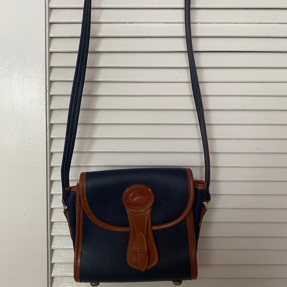 Dooney & Bourke crossbody bag